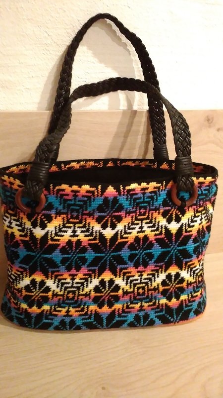 Tasche mit Tapestry gehäkelt, Iguzzina