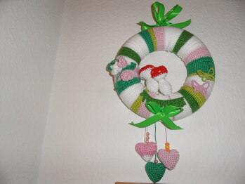 Frühjahrskranz , hat sehr viel mühe gemacht.