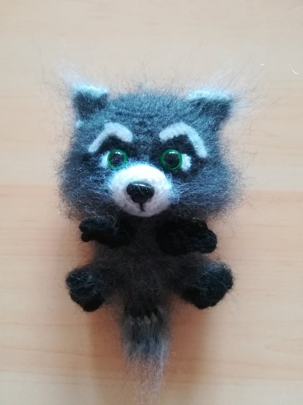 Broschen Waschbär und Fuchs