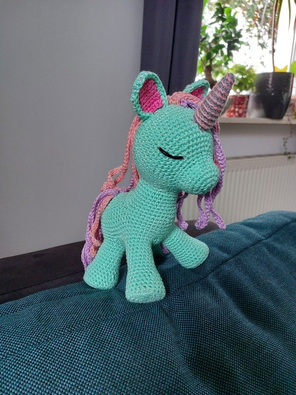 Einhorn Emma Häkelanleitung