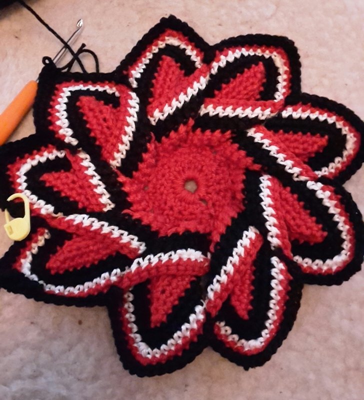 Topflappen &#039;Blume&#039; - Kostenlose H&auml;kelanleitung