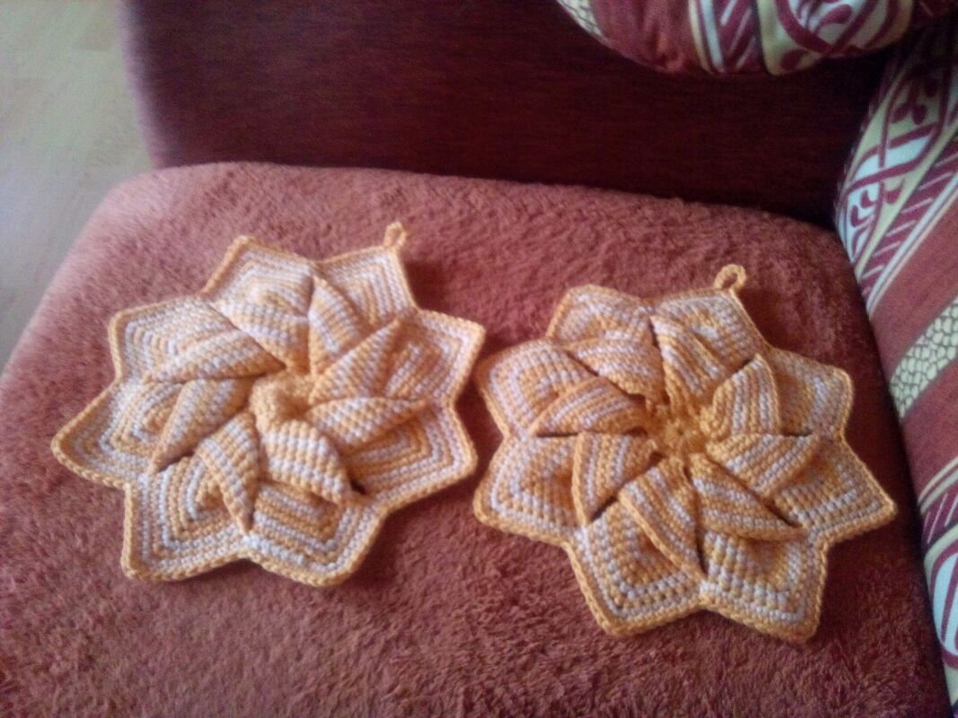 Topflappen &#039;Blume&#039; - Kostenlose H&auml;kelanleitung