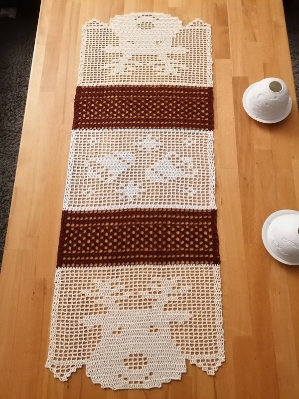 Häkeln / Tischläufer "Rudi"