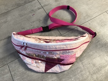 Perfekt, ich bin sehr zufrieden! Tasche war ein Geschenk, was super angekommen ist! Ihre Augen haben geleuchtet!