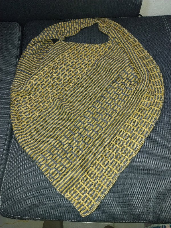 Moira - Dreieckstuch mit Hebemaschen