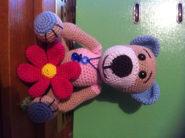 Bärchen mit Blume Häkelanleitung / Amigurumi