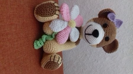 Bärchen mit Blume Häkelanleitung / Amigurumi