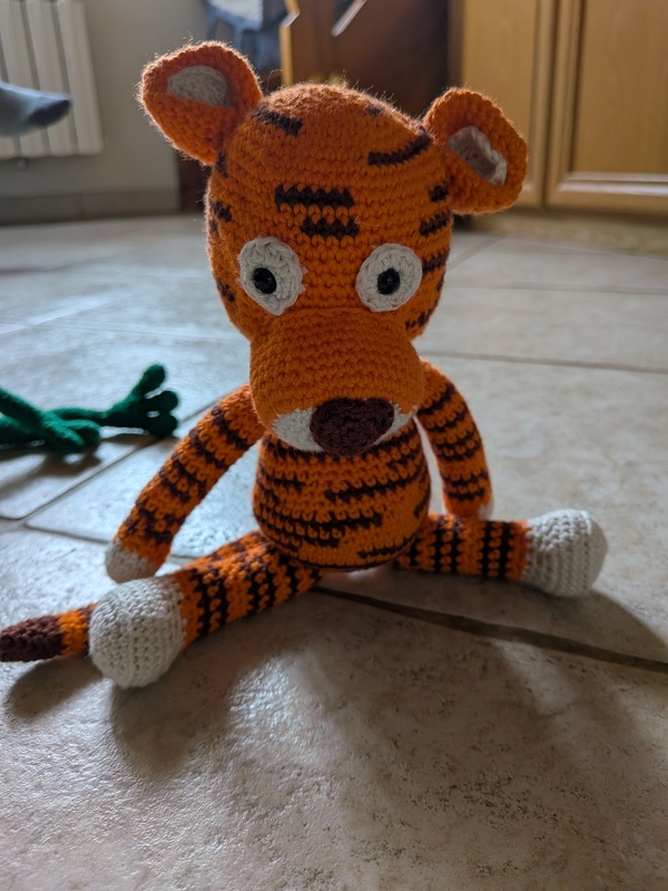 Klein Tiger Tomi Häkelanleitung