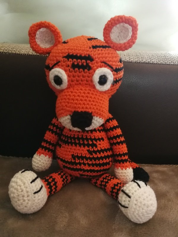 Klein Tiger Tomi Häkelanleitung