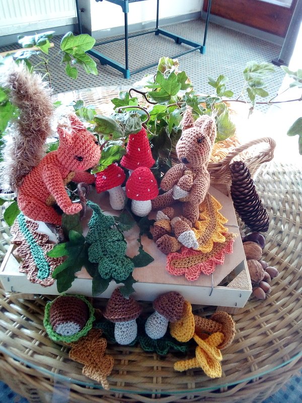 Squirrels Max and Moritz - Crochet pattern