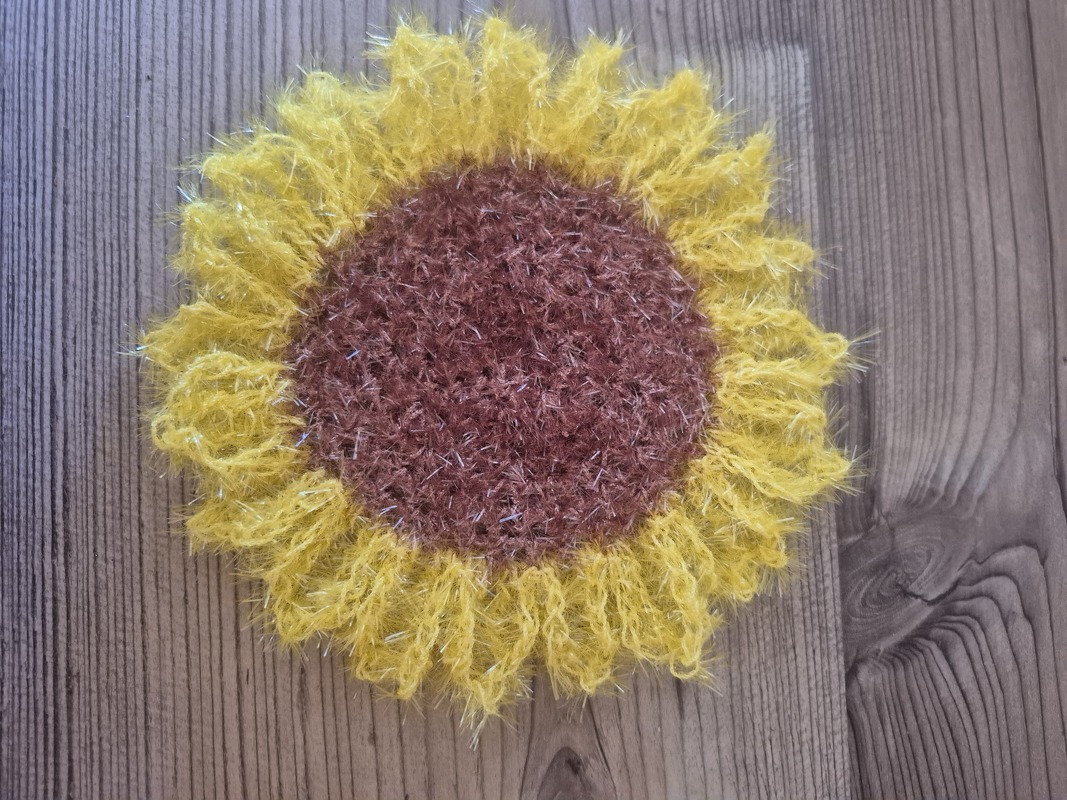 Crochet pattern sunflower  scrubbies - very easy and quick