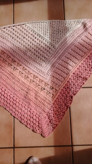 Wunderschönes tuch ,schön nach zu häkeln