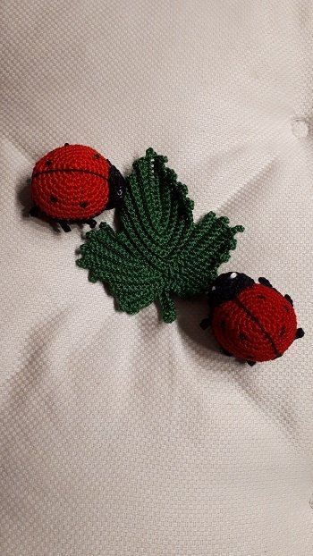 - AHORNBLATT 2.0 - schnell häkeln, Herbstdeko, Streudeko, Herbstblatt, Herbst, Applikationen, Homedeko, Halloween