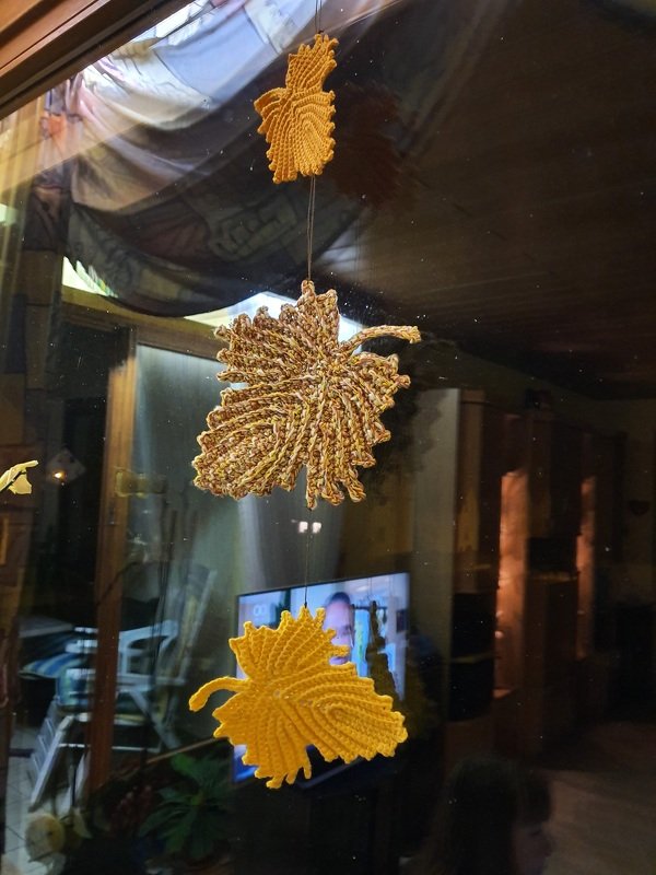 - AHORNBLATT 2.0 - schnell häkeln, Herbstdeko, Streudeko, Herbstblatt, Herbst, Applikationen, Homedeko, Halloween