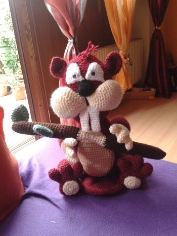 Hallo, du wolltest ein Foto haben wenn ich den Hampi fertig habe. da ist er, ich glaube der ist ganz gut gelungen
ist  aber auch kein Wunder.Nochmal die Anleitung war einfach super!!!
L.G. Gabriele :)