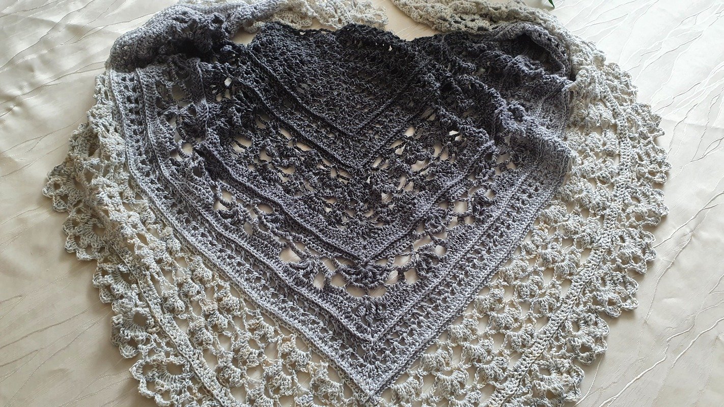 Romantic Wonder - Häkeltuch