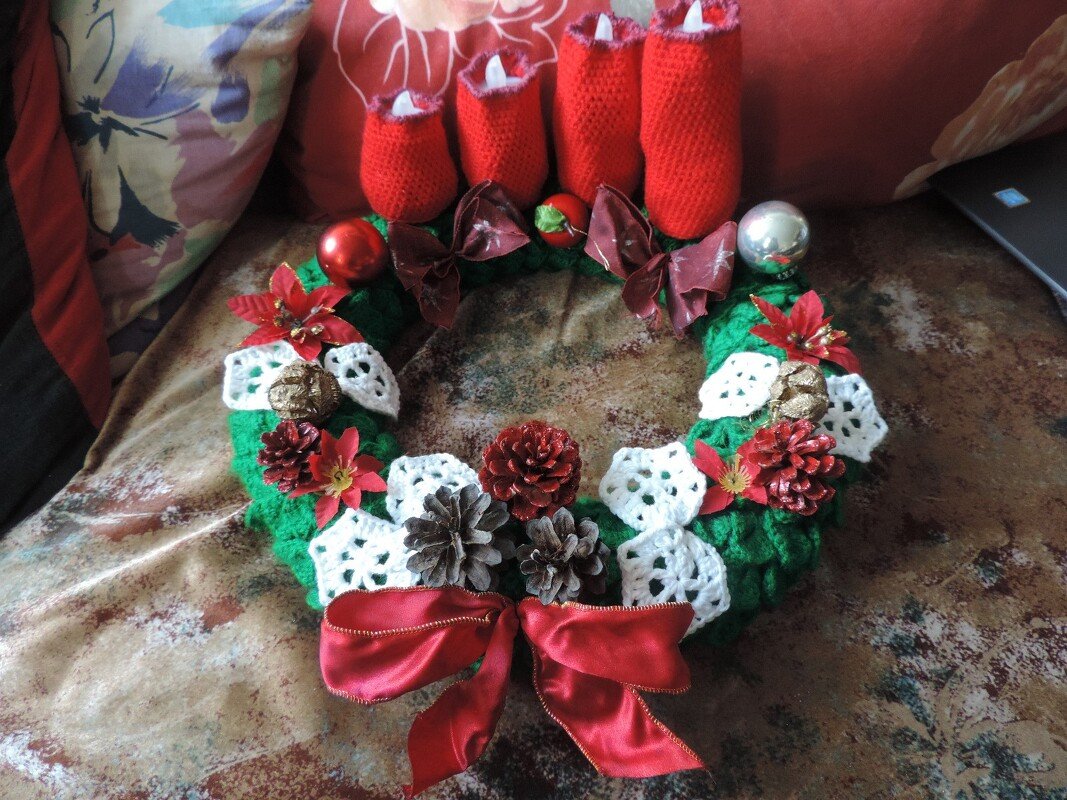 Decorative Advent Wreath - Crochet Pattern