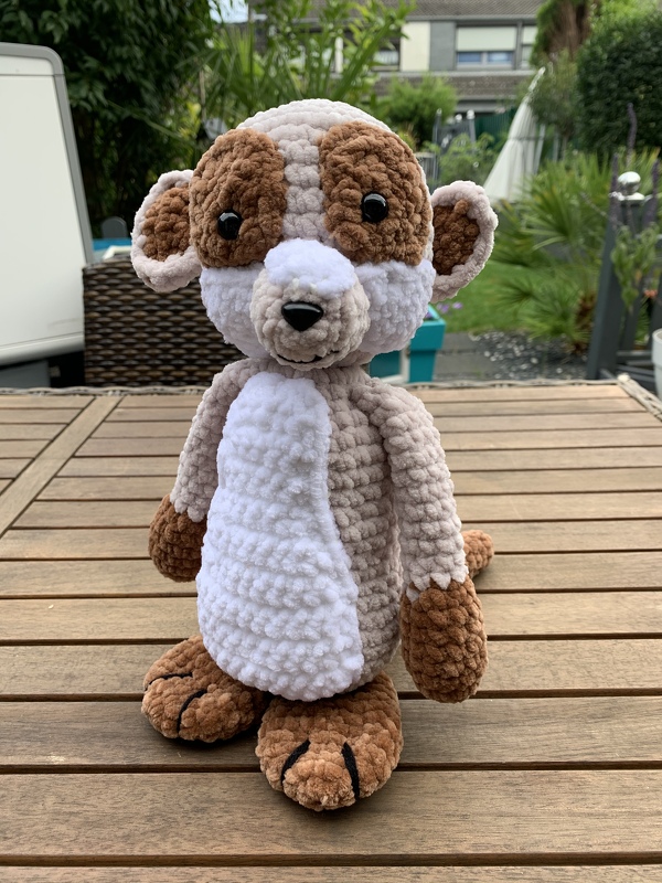 Taschenbaumler oder Kuscheltier, Erdmännchen, gehäkelt von Dadade