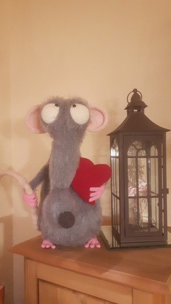 Ratte Stefan ist eine sehr schöne Anleitung, allerdings auch sehr anspruchsvoll.
