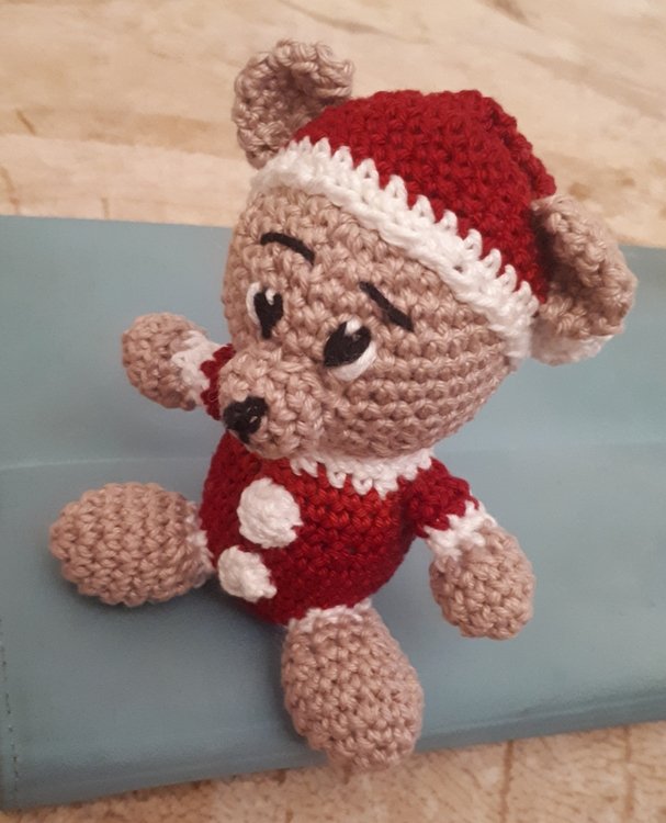 Crochet pattern Nick, the christmas bear pdf ternura amigurumi english- deutsch- dutch