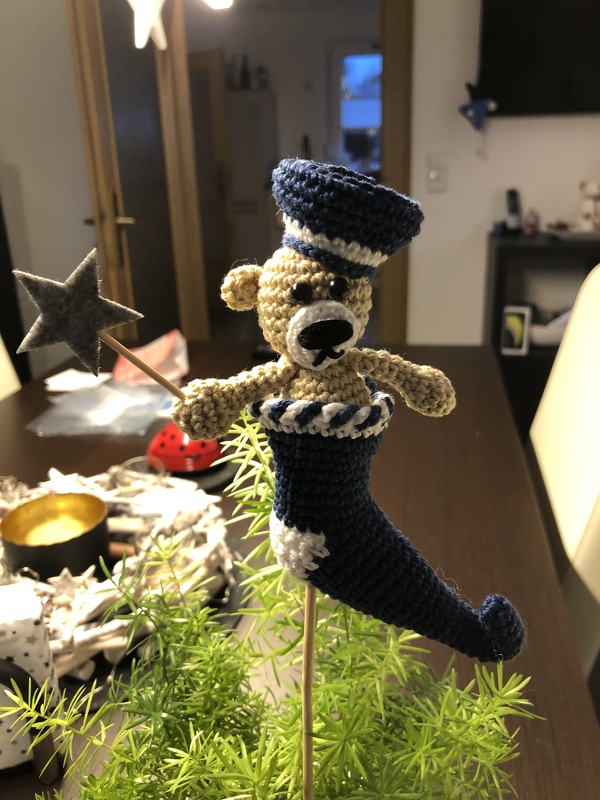 Häkelanleitung Weihnachtsbär im Socken / Maritim und Klassisch