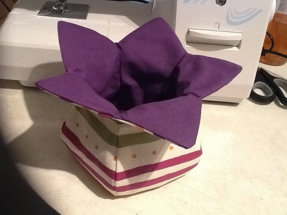 Stoffkörbchen Blüte - orimono nähen Anleitung