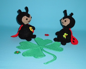 diese beiden Käferchen habe ich nur ungern wegfliegen lassen ;) doch das Geburtstagskind war sehr glücklich über ihre neuen Glücksbringer