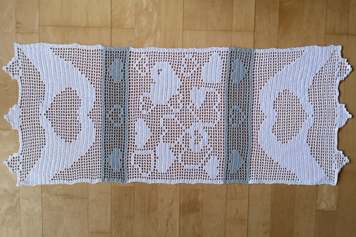 Häkeln / Tischläufer &quot;Loving Hands&quot;