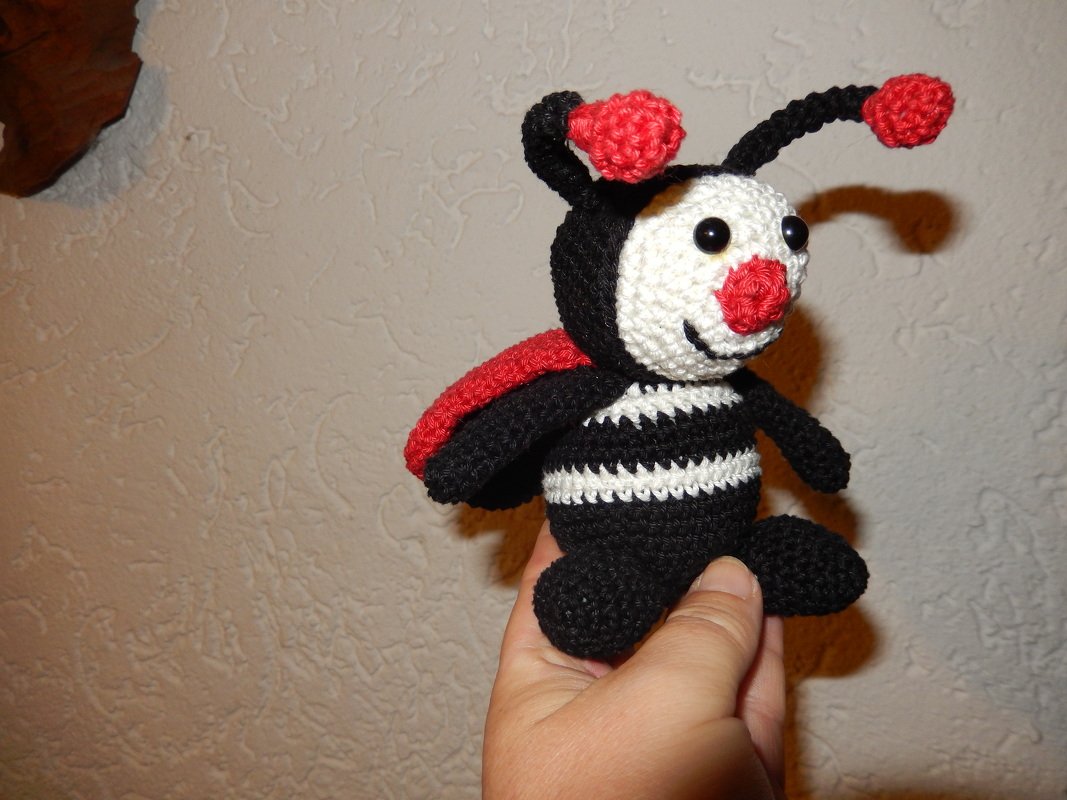 Häkelanleitung - kleiner Marienkäfer