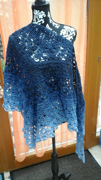 Toll beschrieben Anleitung ich habe ca 1300ll 4 Fäden mit 4 er nadel gehäkelt