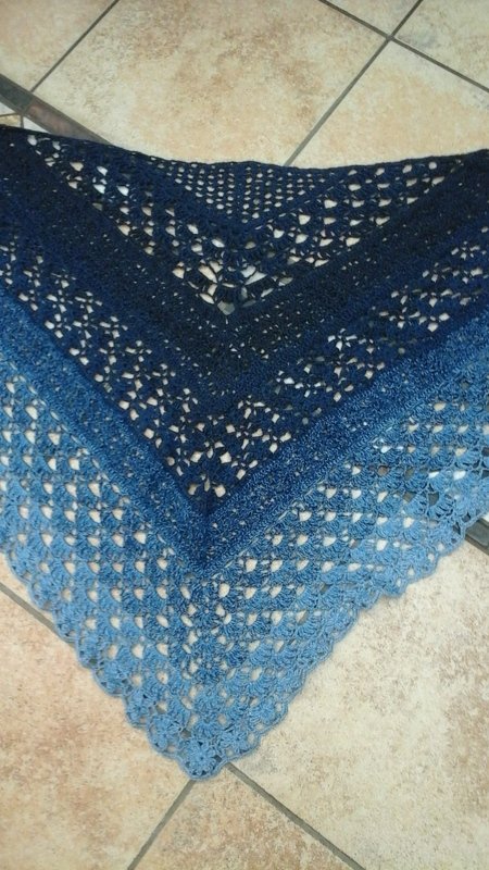 Lovely Wonder Häkeltuch