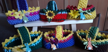 Das sind meine Osterkörbchen das häckeln hat viel Spaß gemacht!