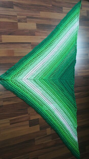 Super Anleitung!
Wolle : ca. 1500 Lm von Wollypop 