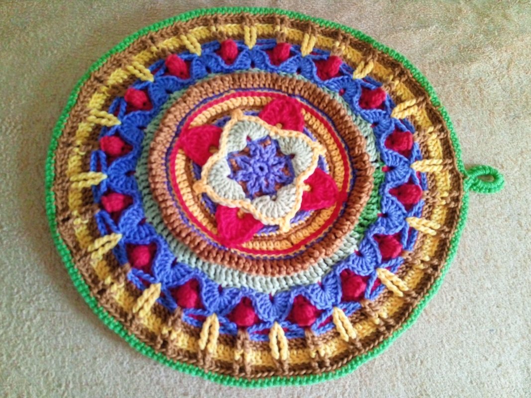 Häkelanleitung Topflappen Mandala "Autumn Rose"
