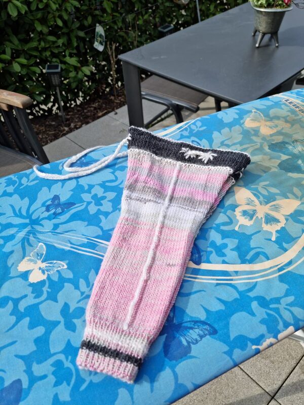 Baby Jogginghose in 2 Größen Strickanleitung