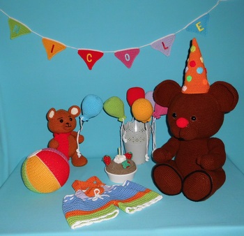 Die Anleitung ist toll und einfach nachzuarbeiten. Ich liebe die Bärchen von MamaLela