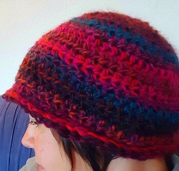 Mit Austermann Murano Fun Nr. 118 gehäkelt. Hatte noch eine Abschlussarbeit mit fM dazu gehäkelt.