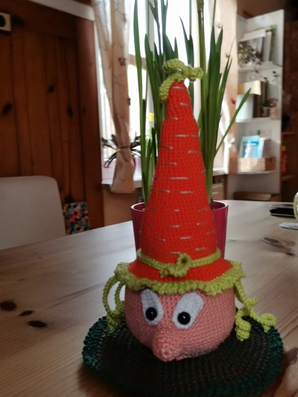 Häkelanleitung Karottenköpfchen