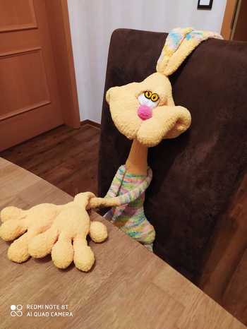 Nicht ganz einfach und schnell, aber erfolgreich. Die Anleitung ist sehr gut verständlich. Meine Enkelkinder waren sofort begeistert. Nun sitze ich bei Nr. 2,3,4,5,6........