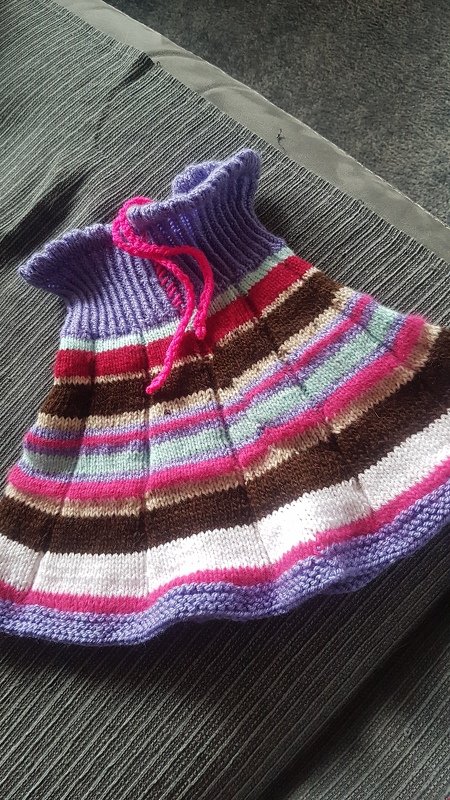 Bunter Rock für Kinder 3-4 Jahre - Strickanleitung