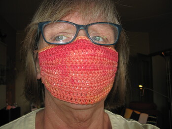 Habe noch eine Halterung für Gage oder ein Taschenbuch innen angebracht.