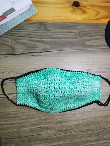 Die Häkelei hat mir sehr viel Spaß gemacht, ich werde noch ein Innentuch nähen