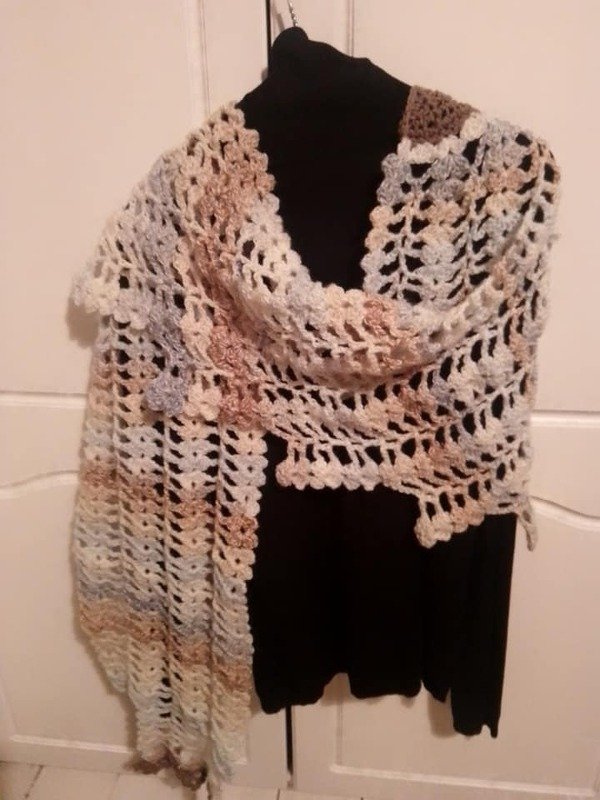 Petra Perle’s Owl Shawl HEDWIG