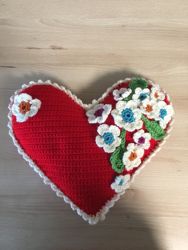 Herzliche Blümchen - Häkelanleitung von Diana´s kleiner Häkelshop