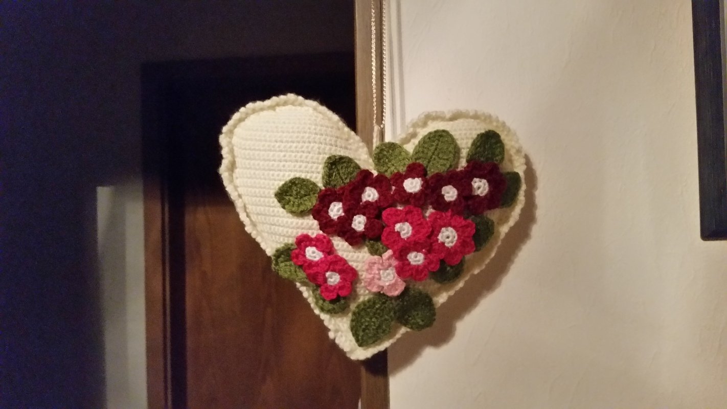 Herzliche Blümchen - Häkelanleitung von Diana´s kleiner Häkelshop