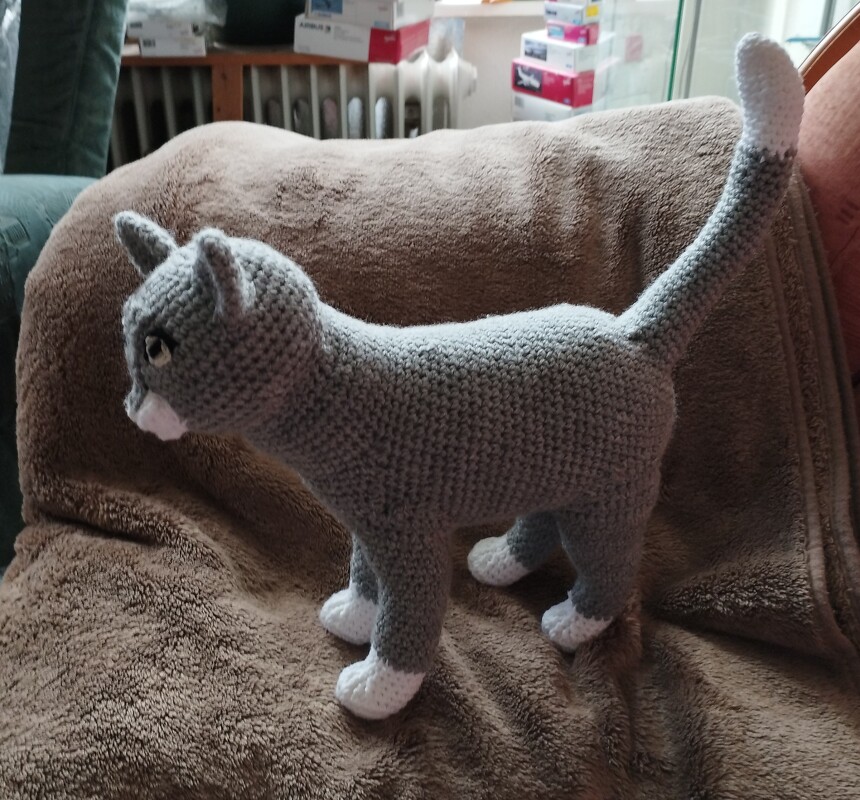 realistic cat - crochet pattern by NiggyArts
