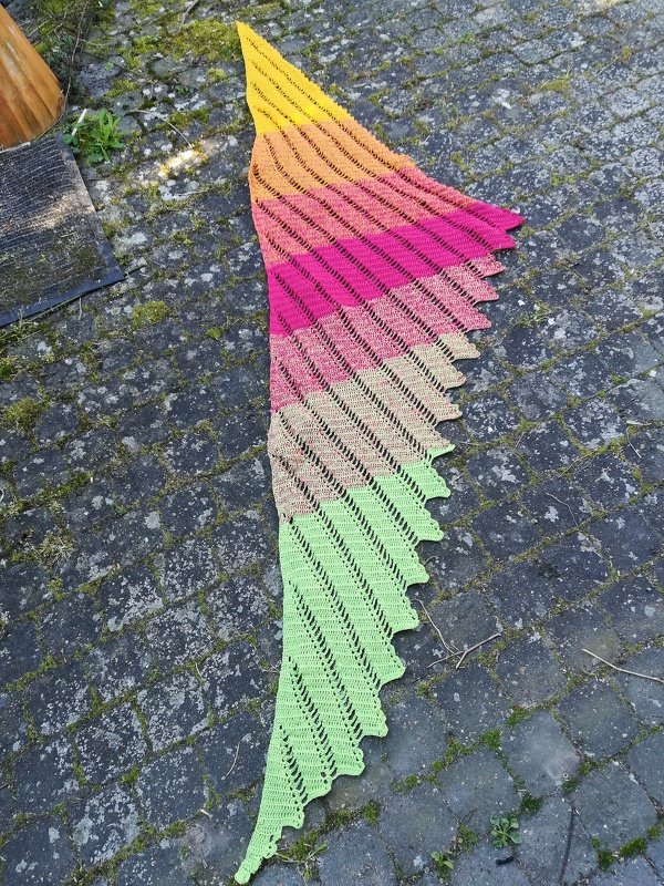 Häkeltuch &quot;Voll schräg&quot; - ein Muster, zig Variationen - verschiedene Tuch-Formen