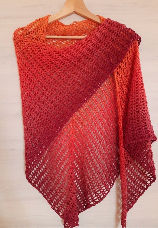 Triangle Shawl „Lilith“