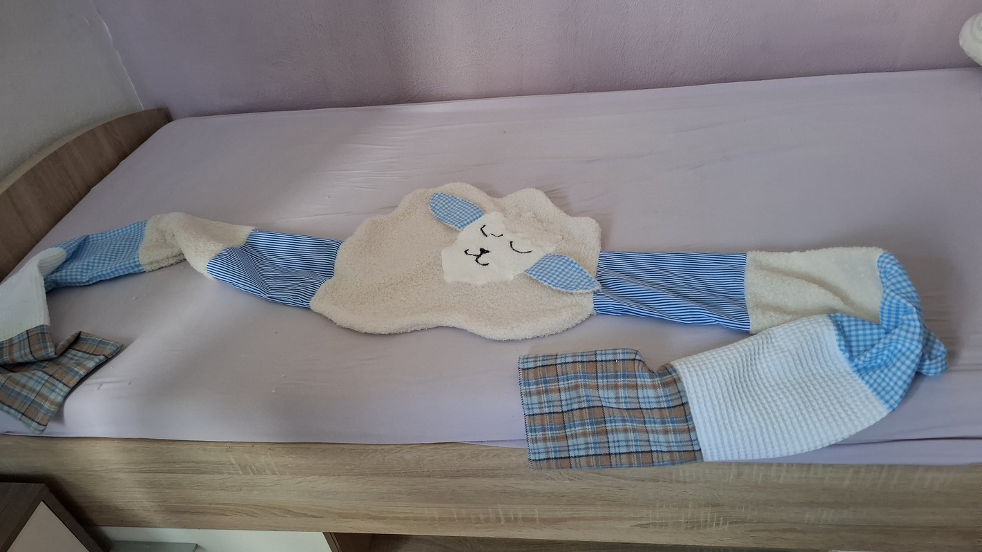 Nähanleitung Bettschlange Schaf Moni