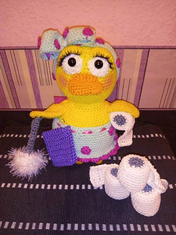 Crochet Pattern "Elvira" The Toilet Duck